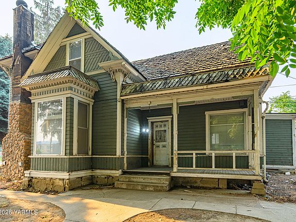 4th image of 203 N 9th St