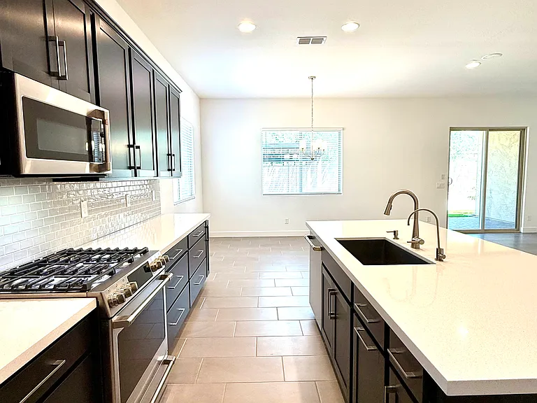 3824 E Fiesta Flower Ln — Photo 12