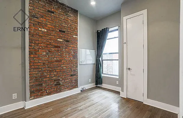 Rented by ERNY LLC | media 4