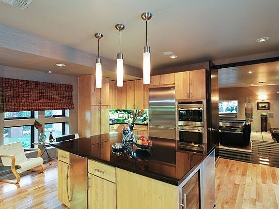 3rd image of 3011 Pinto Ln
