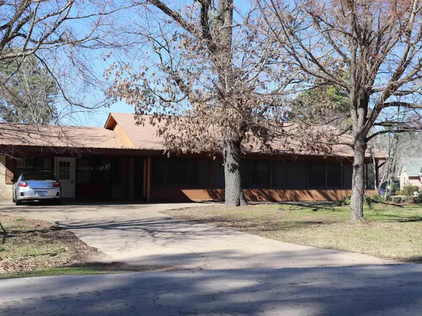 806 Wells Rd, Quitman, TX 75783