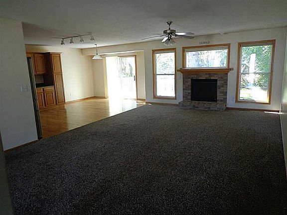3rd image of 1706 Hughes Cir SW