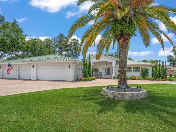 407 Harbor View Ln, Largo, FL 33770