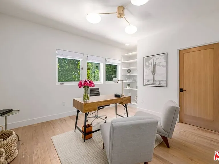 729 N Ogden Dr — Photo 12