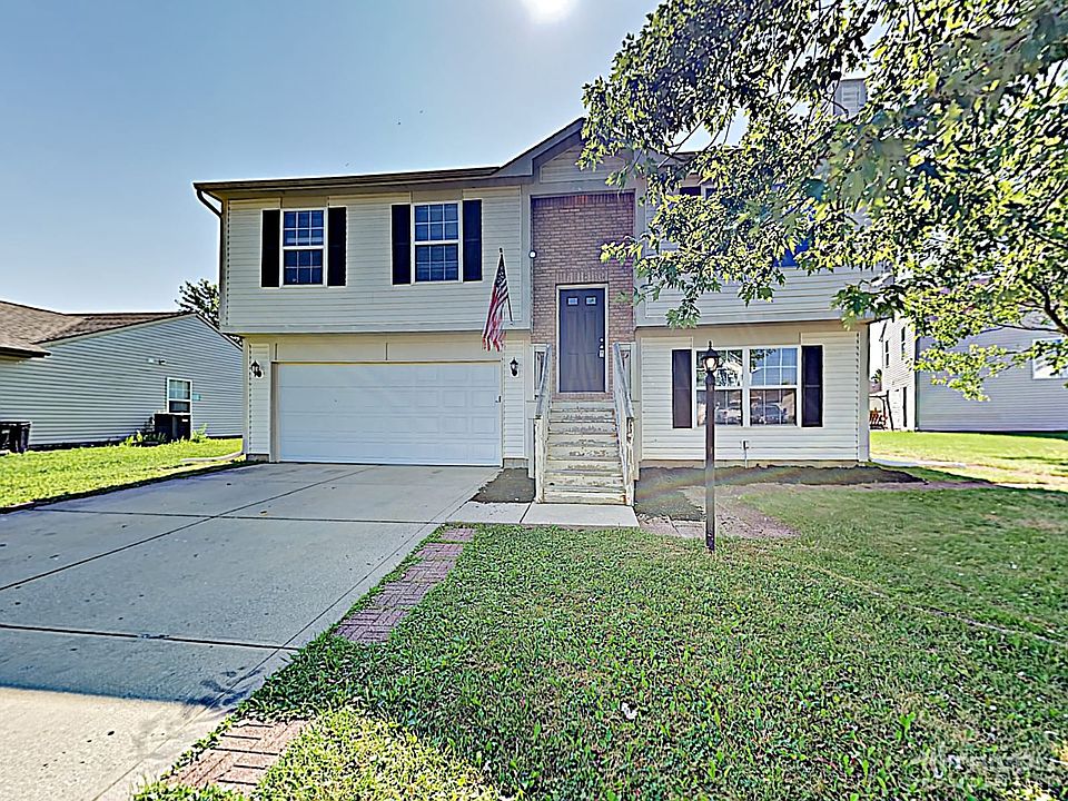 1st image of 321 Brixton Woods Dr E