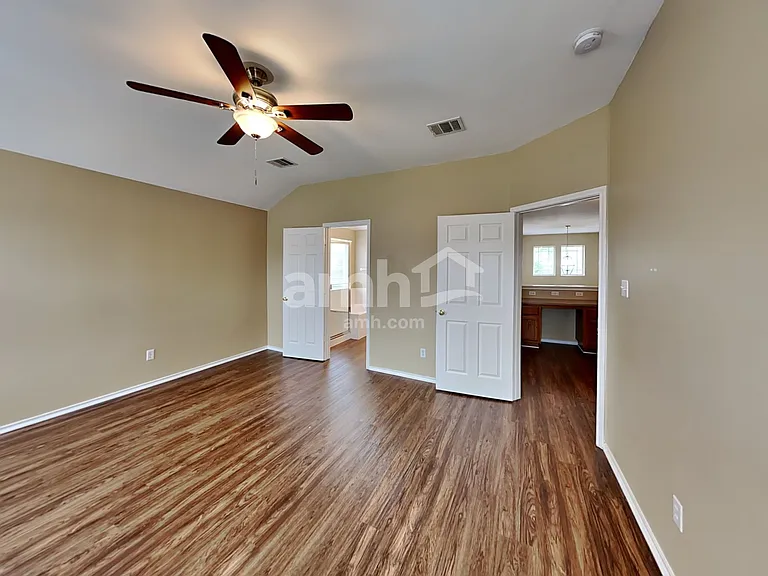1817 Melissa Oaks Ln — Photo 10