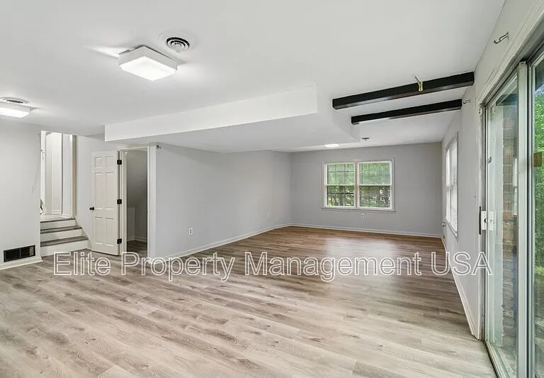 2600 Lantern Ln — Photo 15