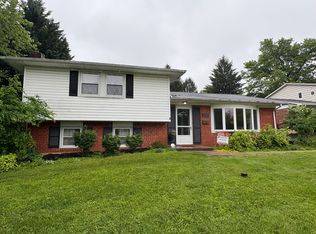 2502 Hartham Ct, Lutherville Timonium, MD 21093