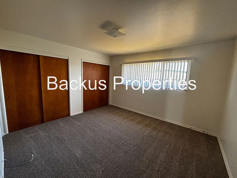 790 Fairfax Dr — Photo 18