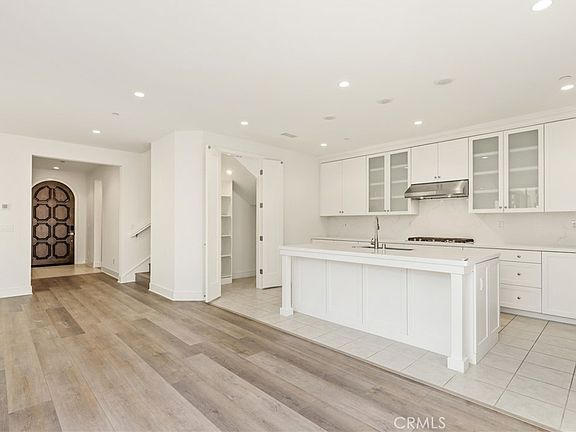 4th image of 148 Villa Rdg