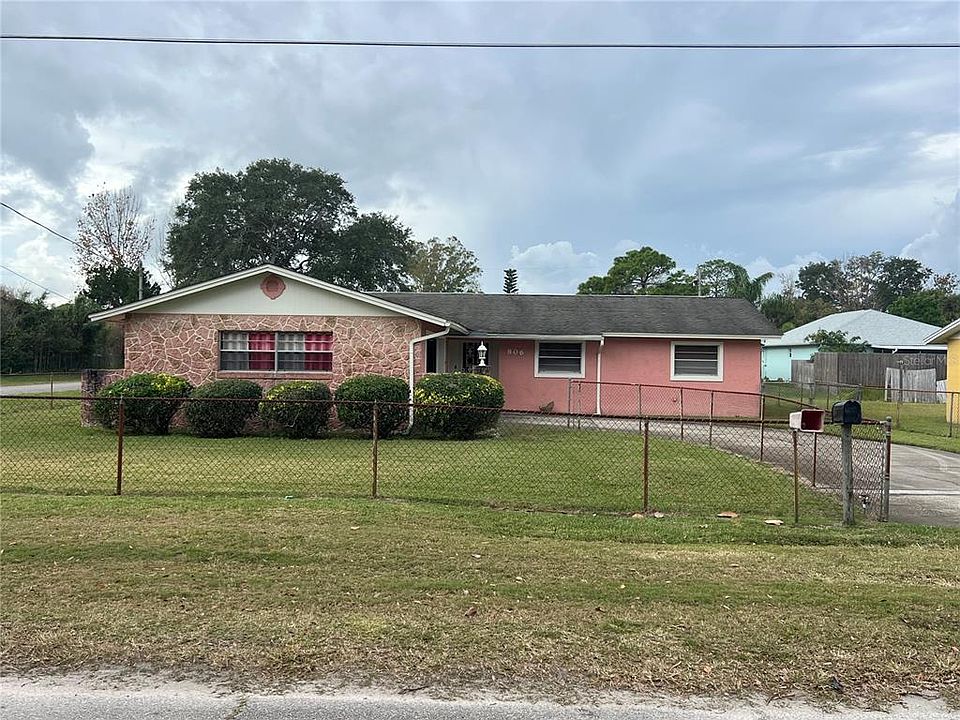 1st image of 806 OLEANDER STREET