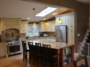 96 Edgewood Dr, Florham Park, NJ 07932