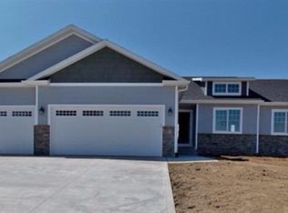 2915 Jackie Ter, Marshalltown, IA 50158