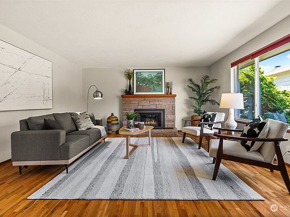 4th image of 1348 Heatherwood Circle
