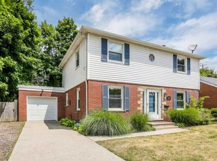 1505 E Stadium Blvd, Ann Arbor, MI 48104