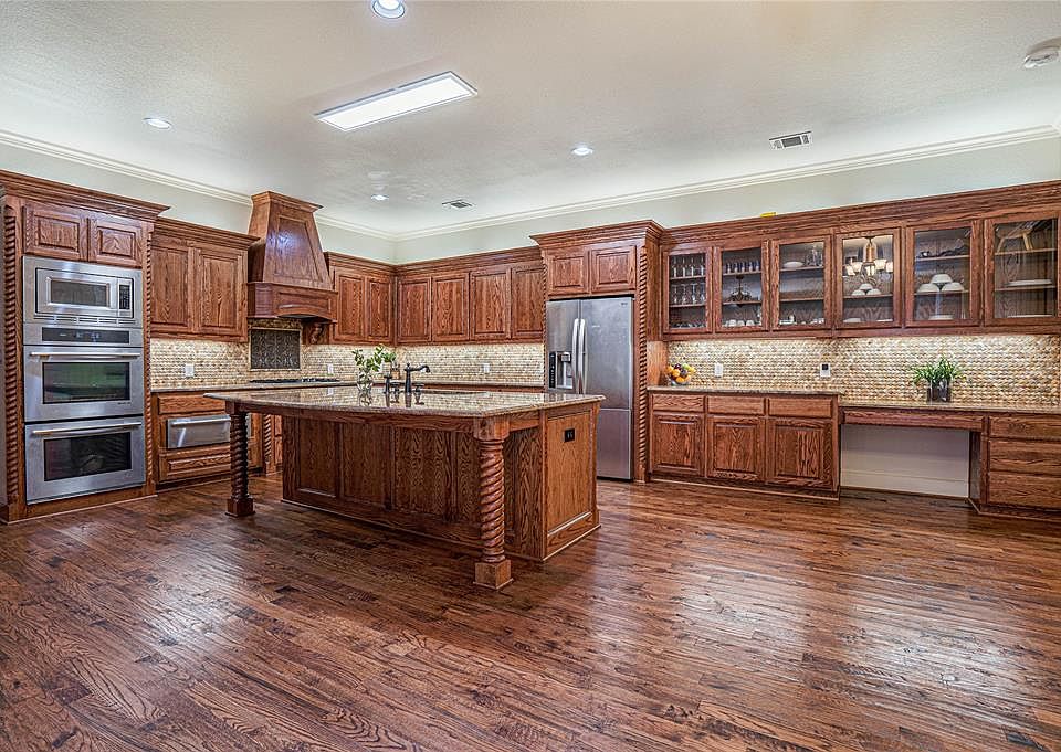 1st image of 37 Bass Pond Dr