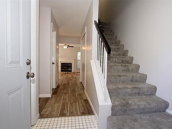 4th image of 2828 Elm Grove Ct