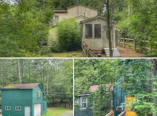 557 Manorville Rd, Saugerties, NY 12477