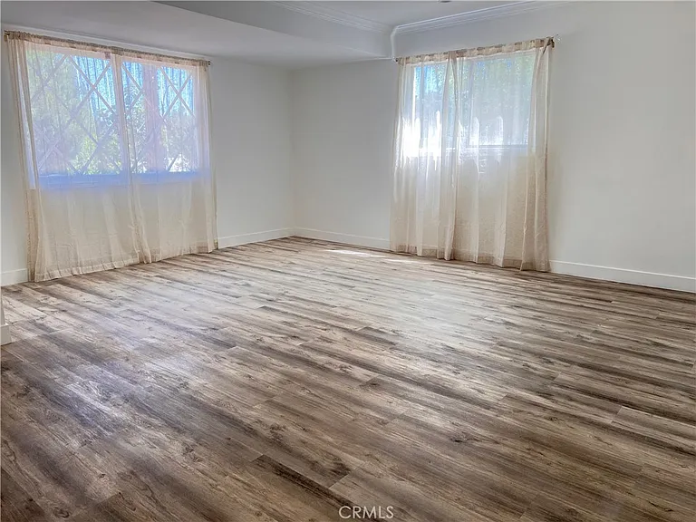 6141 Dalecrest Ave — Photo 7