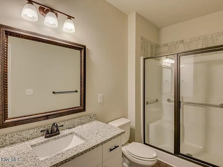 544 Hardy Point — Photo 15