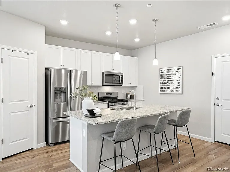 463 Millwall Cir — Photo 3