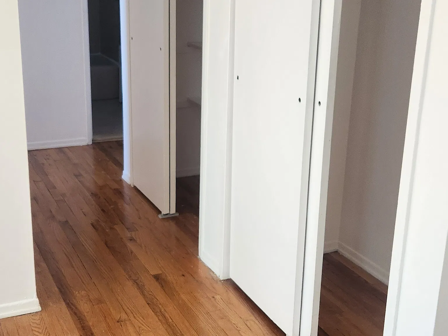 1 bed, 700 sqft, $2,400 — Photo 3