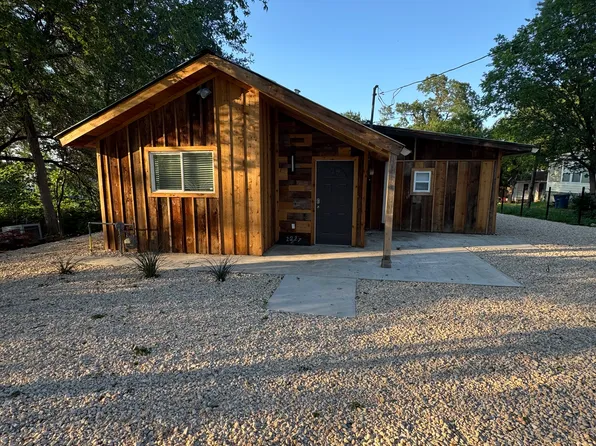 2927 Ellon Rd, Del Valle, TX 78617