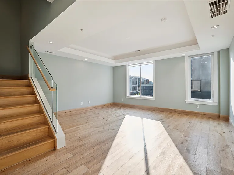 2032 Frankford Ave #22 — Photo 4