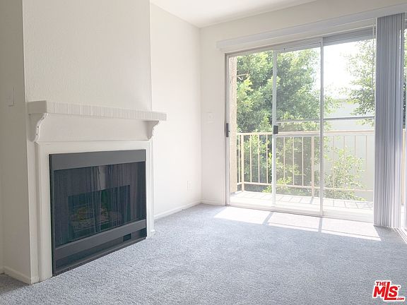 4th image of 3130 Bagley Ave #202