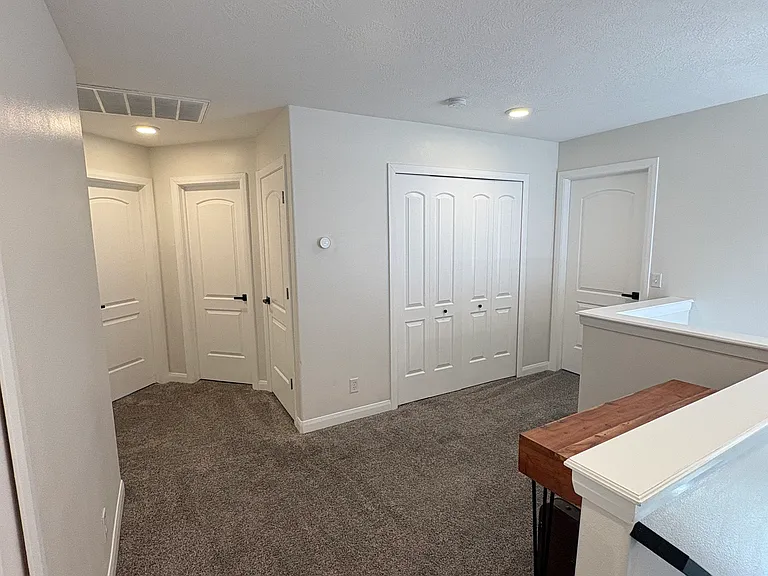 2488 Manzoni Rd — Photo 20