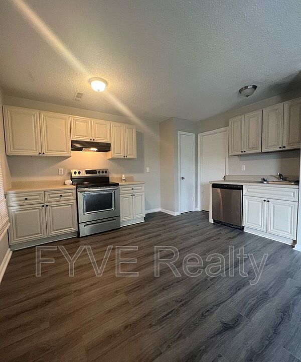 1st image of 1251 Sumner Ave #D5