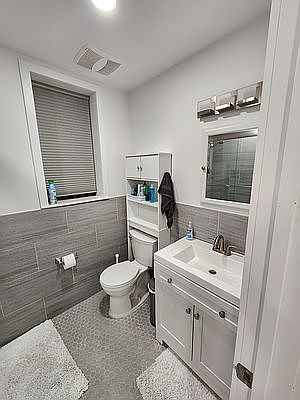 3rd image of 35-45 32nd St #2