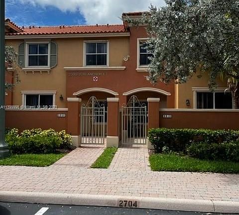 5th image of 2308 Anchor Ct #2703