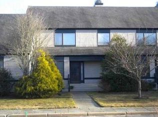 3 Brandywine Ln, Narragansett, RI 02882