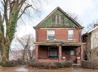 619 6th Ave, Coraopolis, PA 15108