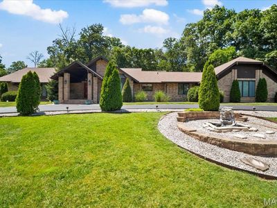 59 Meadowbrook Country Club Est, Ballwin, MO, 63011