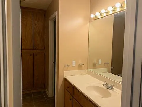 730 McNeece St — Photo 10