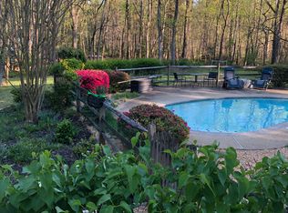 12428 Henderson Rd, Clifton, VA 20124