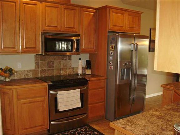 3rd image of 8408 W Bruneau Pl