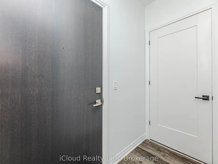 102 Grovewood Cmn #121 — Photo 13