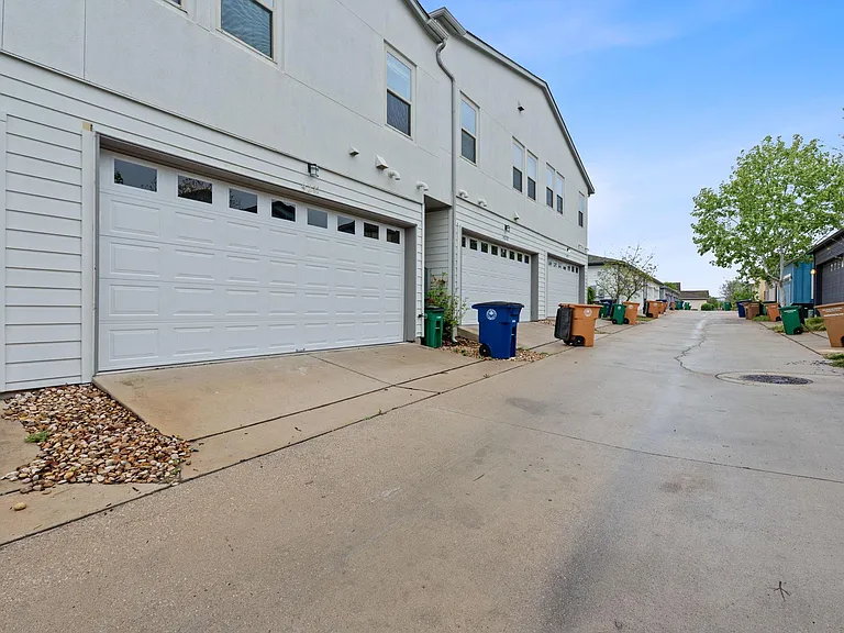 4211 Berkman Dr — Photo 19