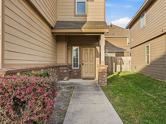 3rd image of 5758 Manning Creek Trl