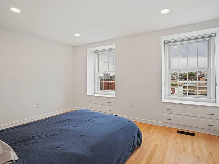 1654 Beekman Pl NW #A — Photo 24