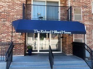 15555 Hilliard Rd APT 405, Lakewood, OH 44107