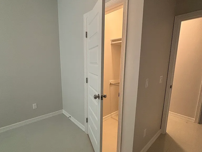 4301 Heron Ave #9 — Photo 11