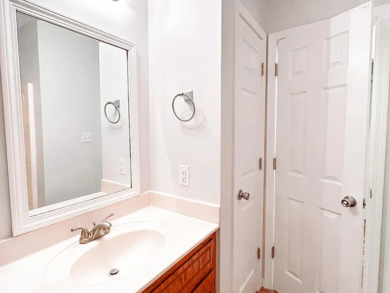 116 Ballygar St #H — Photo 13