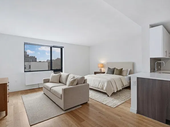 44-72 11th Street image 1 of 10