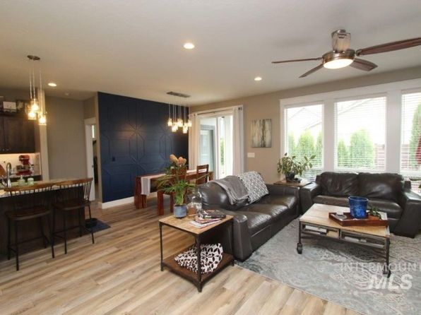 1073 W Smoky Quartz St, Kuna, ID 83634