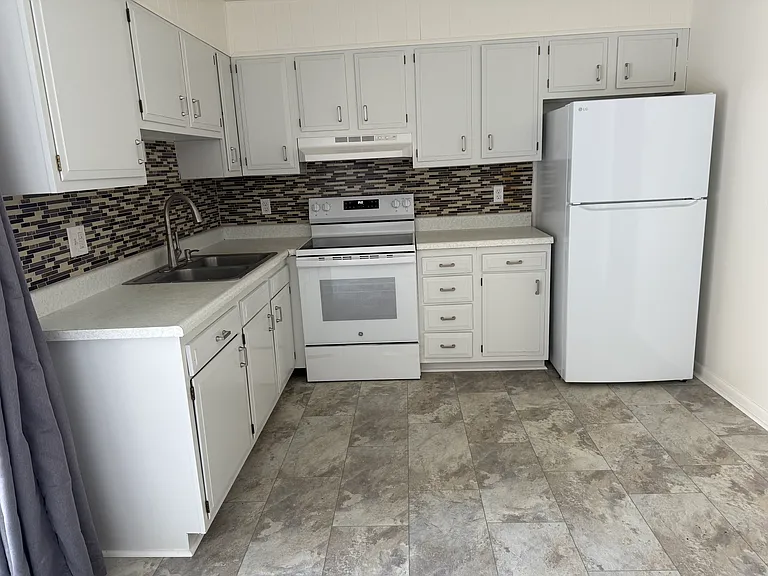 68 Webb Cove Rd #D — Photo 14