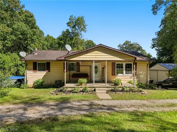 8160 Vickers Hill Rd, Nashport, OH 43830